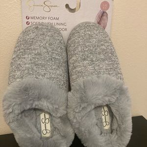 Jessica Simpson slippers